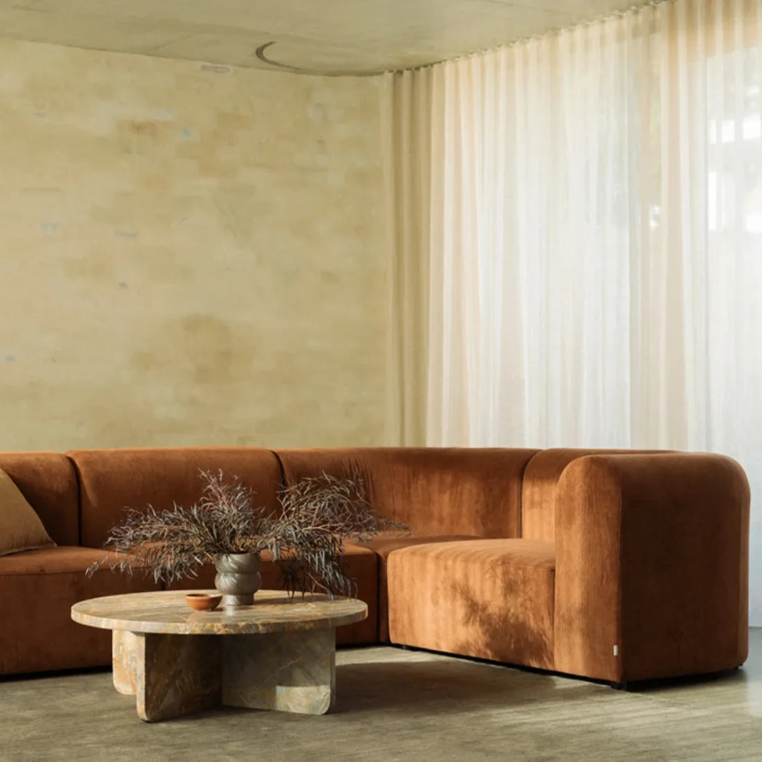Berg RHF Closed Chaise Sofa - Corduroy Cocoa