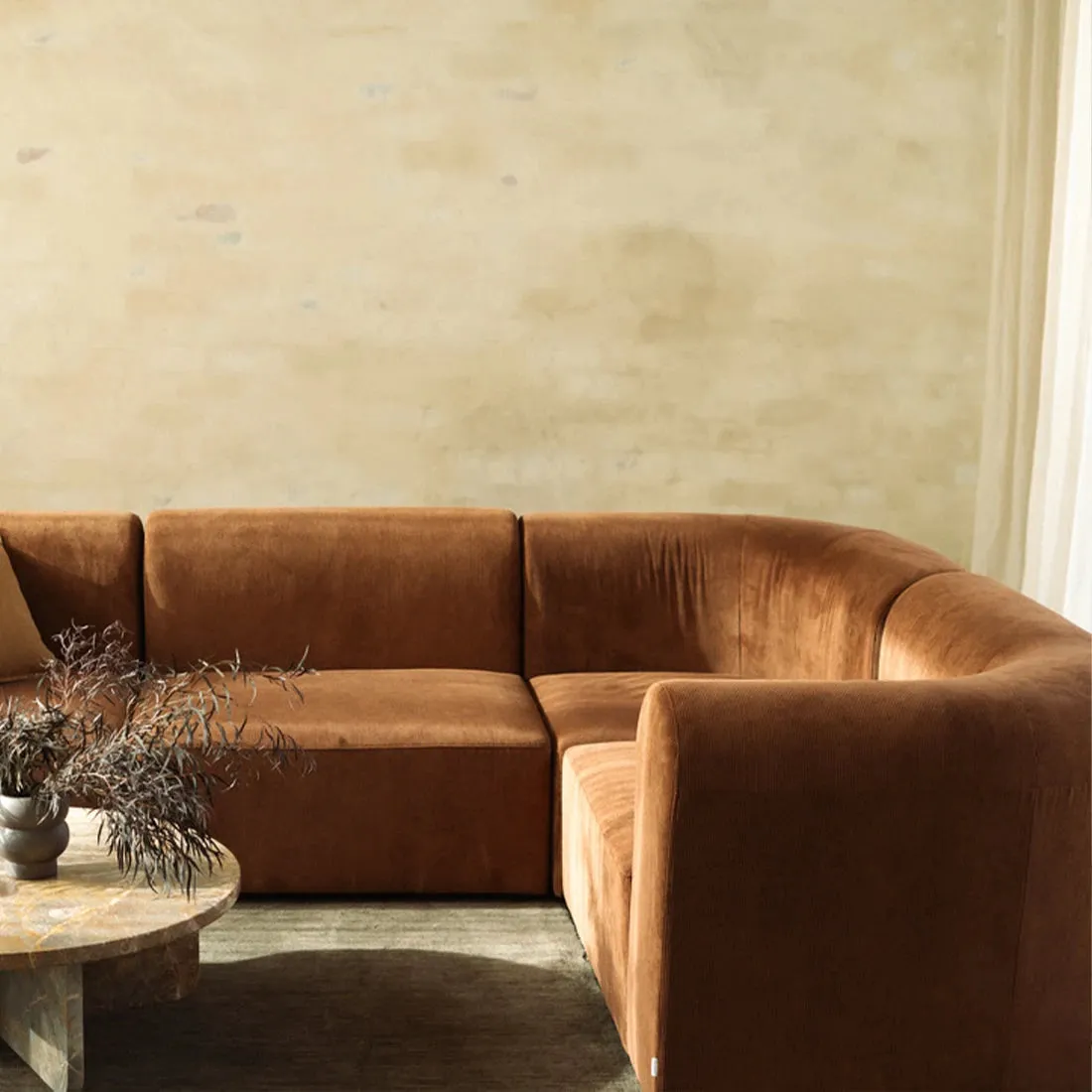 Berg RHF Closed Chaise Sofa - Corduroy Fawn