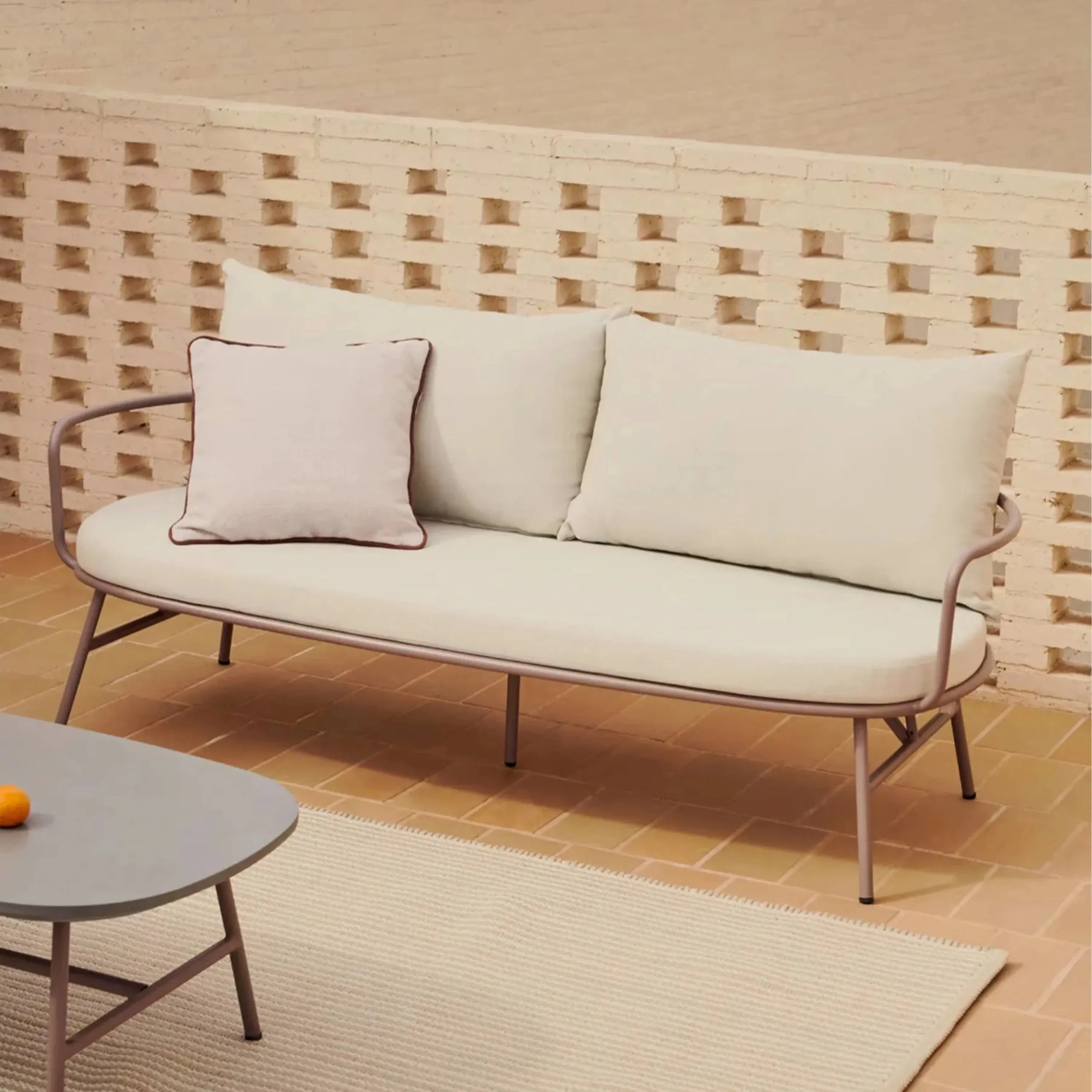 Bramant Outdoor 2 Seater Sofa - Mauve