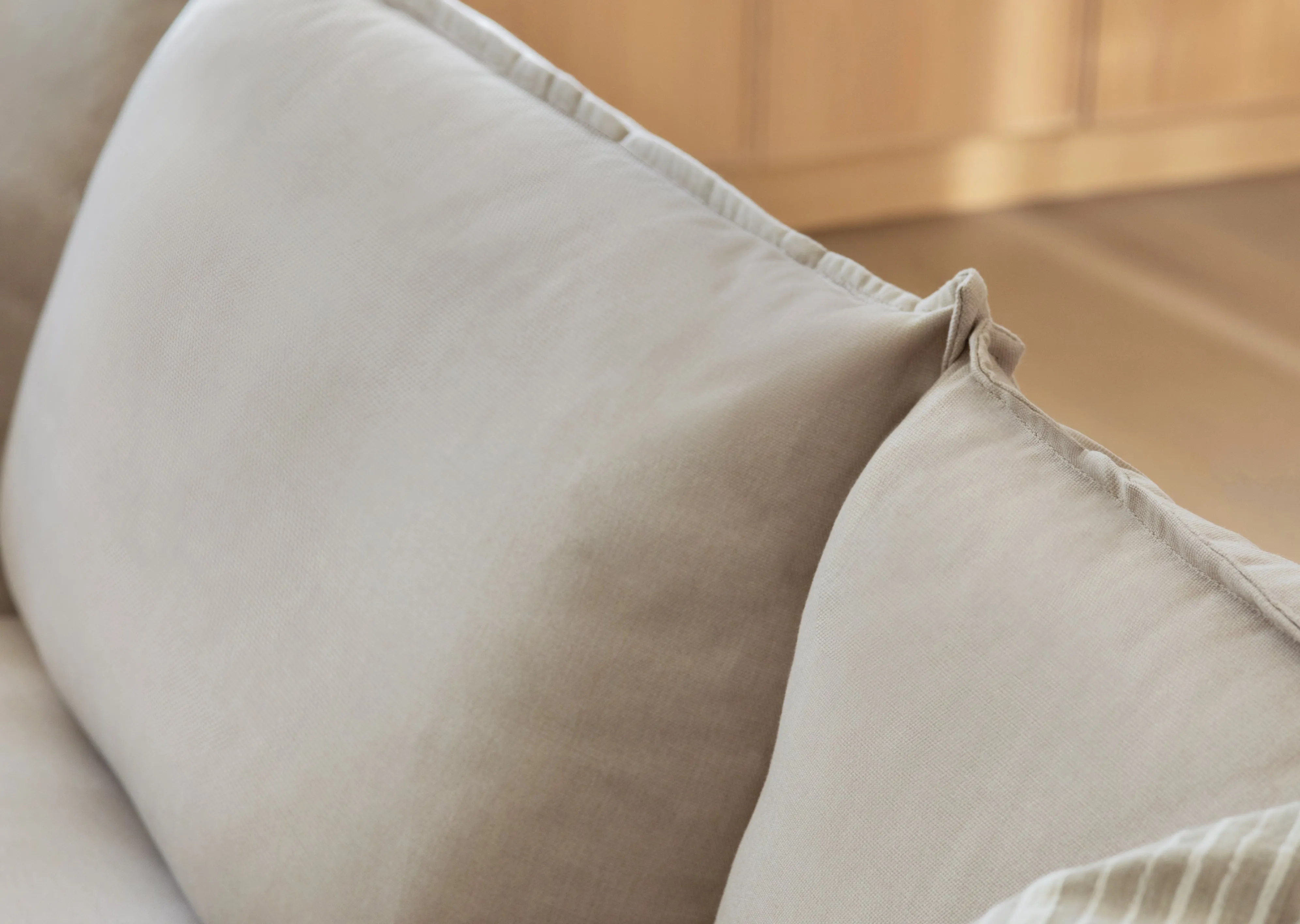 Kova Box Cushion Corner