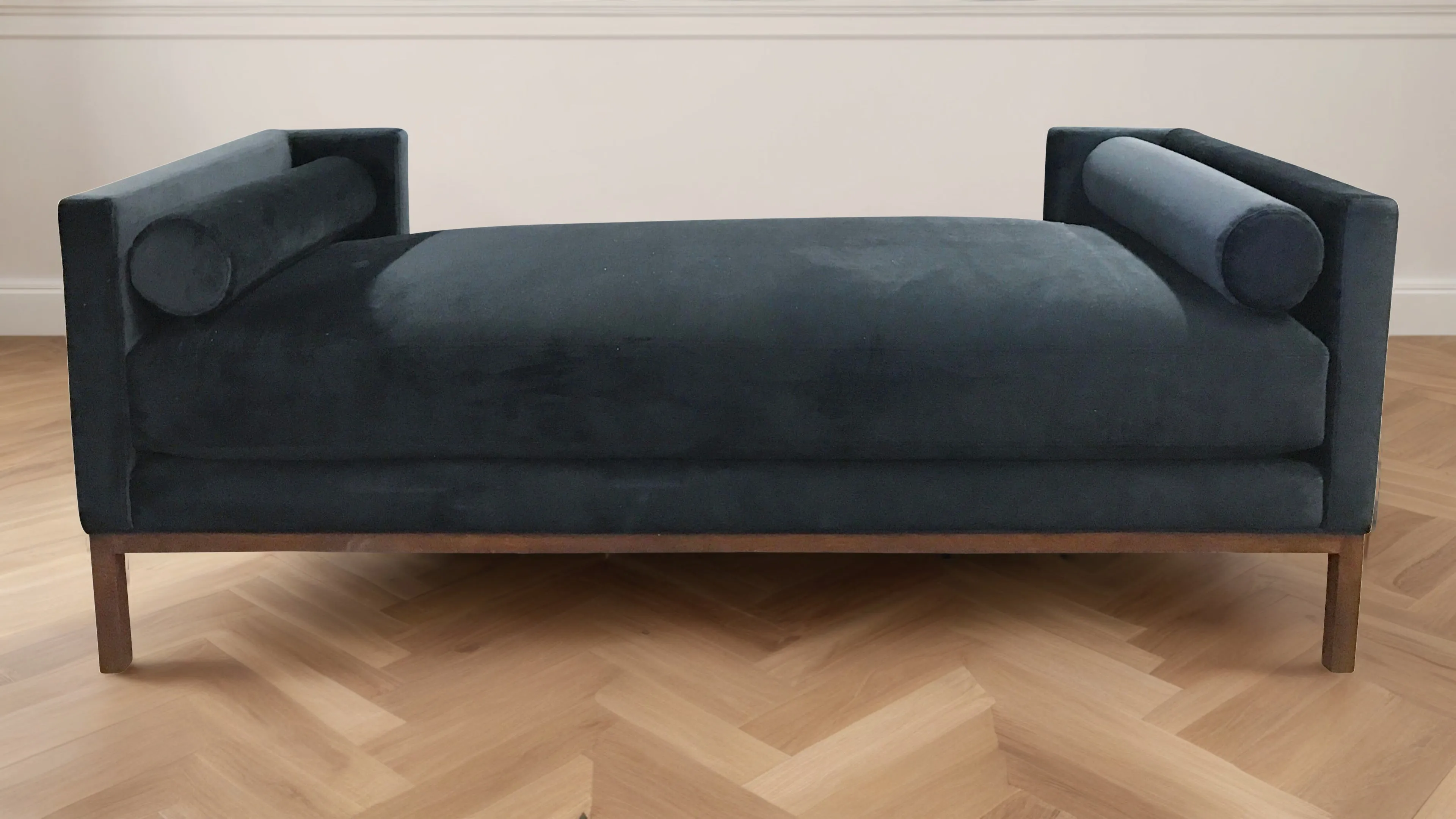 Wilshire Daybed & Bench